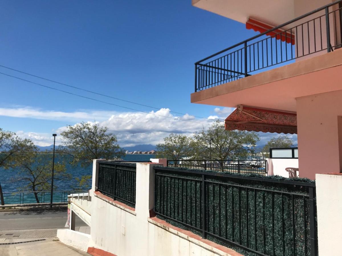 Apartmán Blue Bay Roses Exteriér fotografie