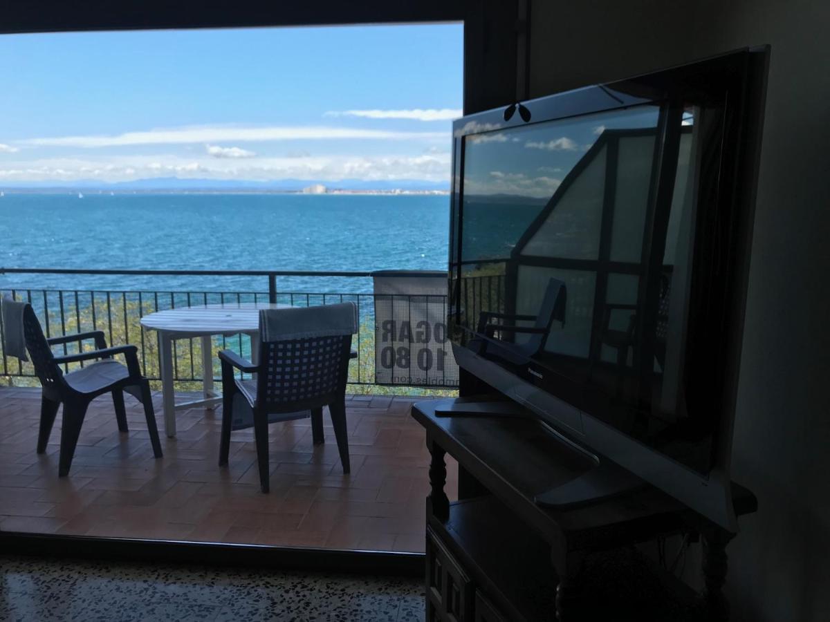 Apartmán Blue Bay Roses Exteriér fotografie