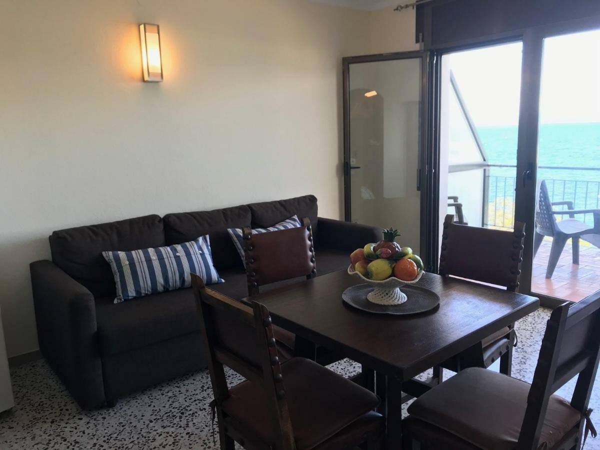 Apartmán Blue Bay Roses Exteriér fotografie